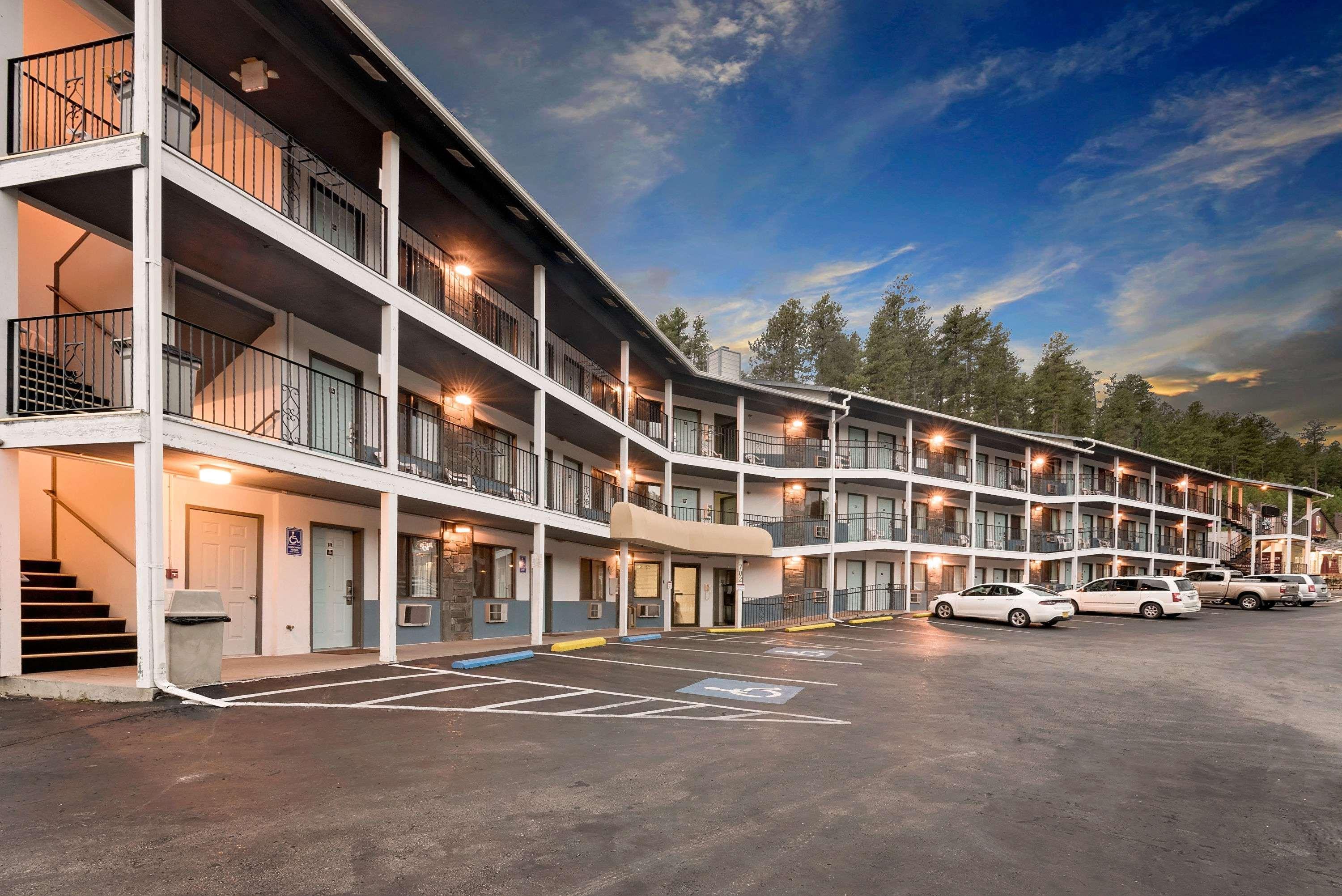 Super 8 By Wyndham Keystone/Mt. Rushmore Exterior foto